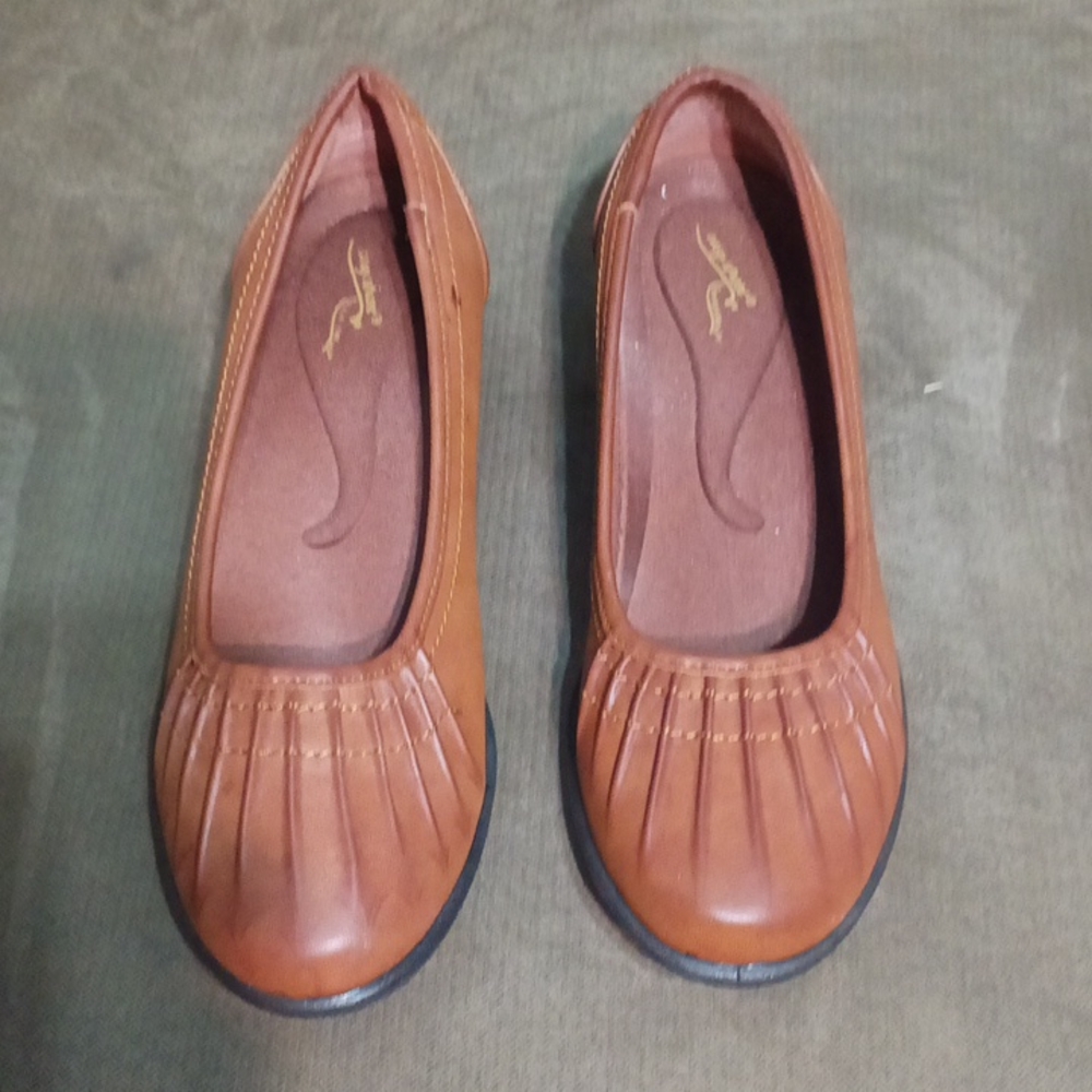 Easy street quality man made material made in China brown shoes